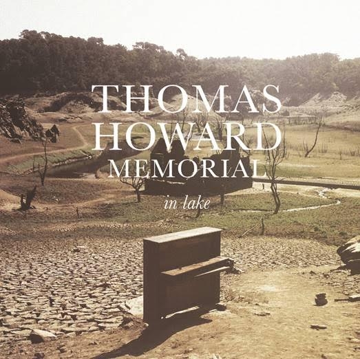 Thomas Howard Memorial « In lake »