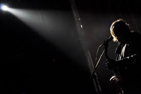 Rover : Un show intense et introspectif