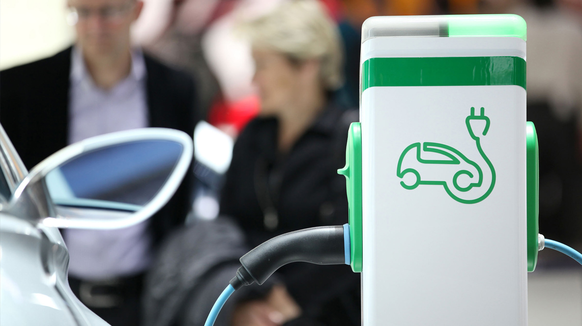 La voiture électrique est-elle bienvenue en Bretagne  ?