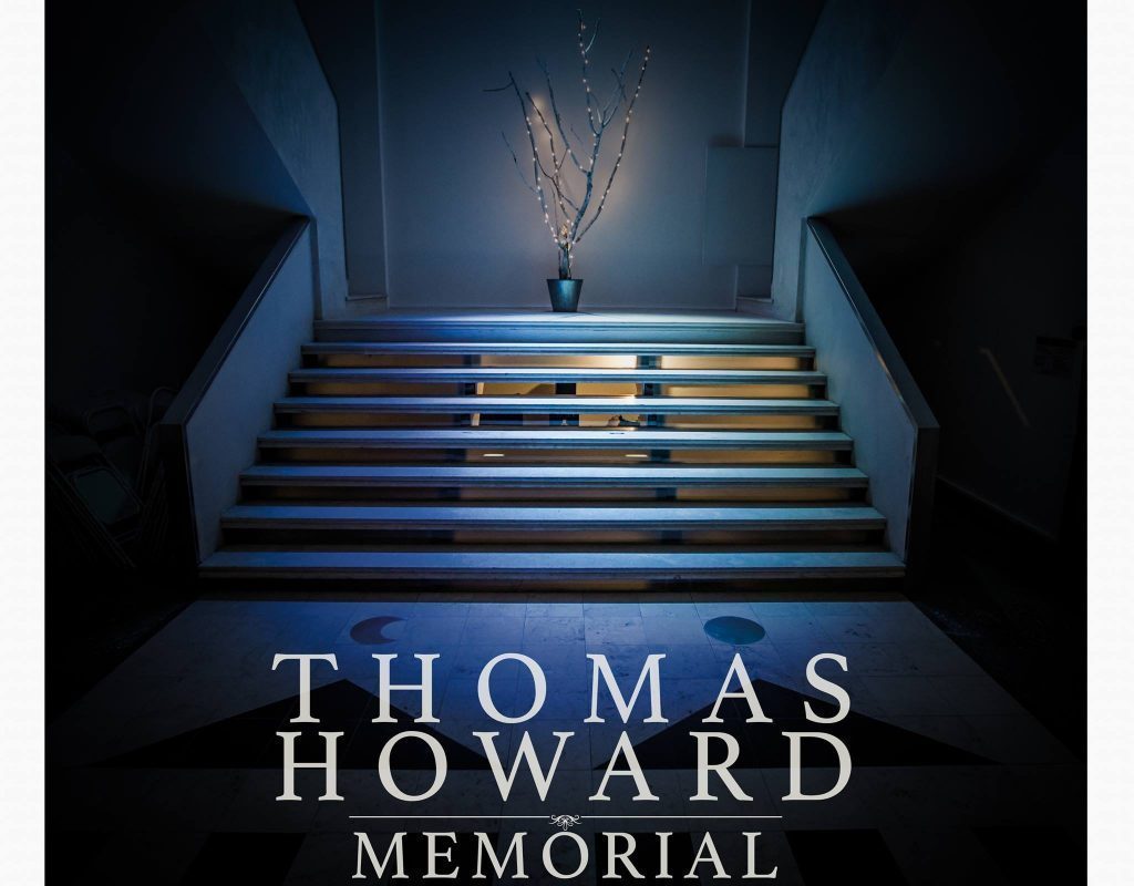 Thomas Howard Memorial « Art the end of the yard »
