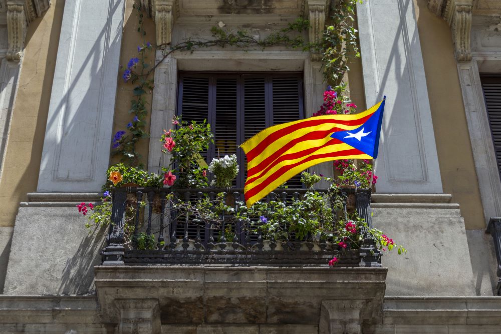 MAIS QUE SE PASSE-T-IL EN CATALOGNE ?