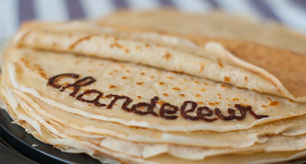 NON AU HAMBURGER, OUI A LA CRêPE AU BEURRE