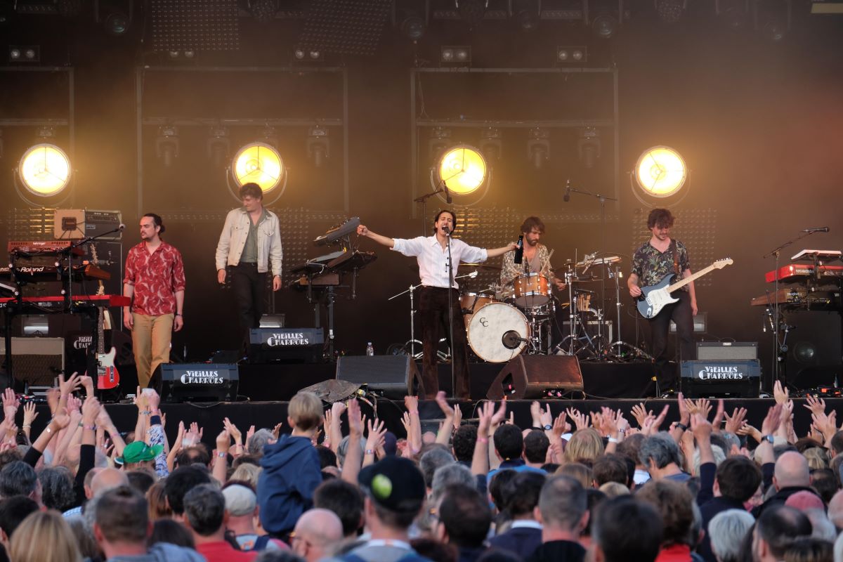 Vieilles Charrues 2021 : champ d’amour pour Feu! Chatterton à Kerampuilh