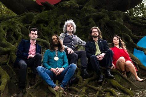 Titre de la semaine : Ceol ón Chré de Tau & the Drones of Praise