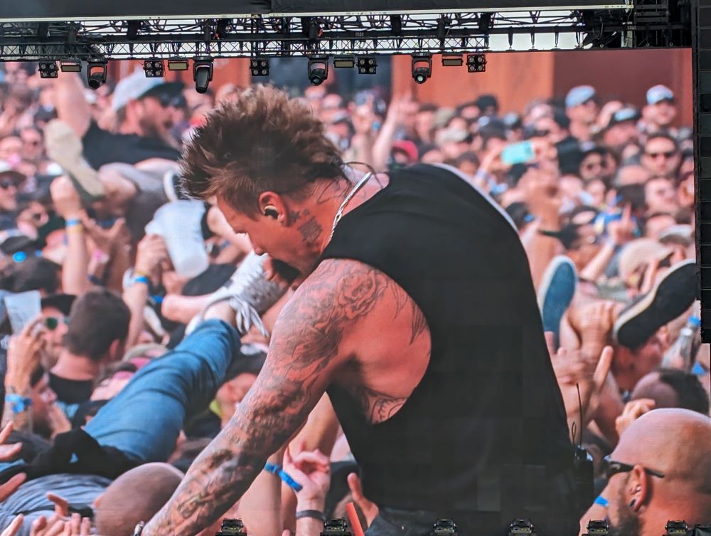 Hellfest 2023 : la pelouse commence à jaunir