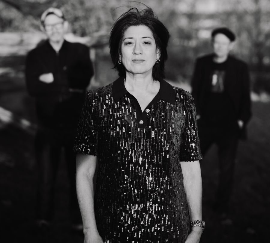 Le titre de la semaine : Island of one de Miki Berenyi Trio